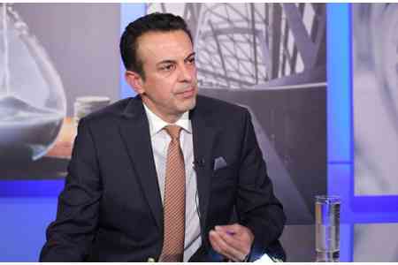 While Armenia`s last stronghold of resistance is crumbling before  Armenians` eyes, last vestiges of world order continue to crumble on  global stage - expert 