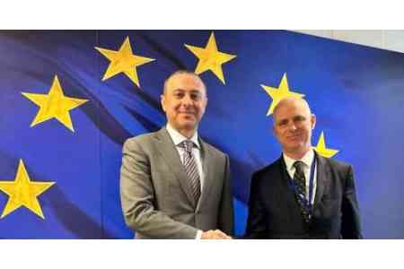 Armen Grigoryan briefed EU Commission president`s  diplomatic adviser   on steps to institutionalize peace in  South Caucasus