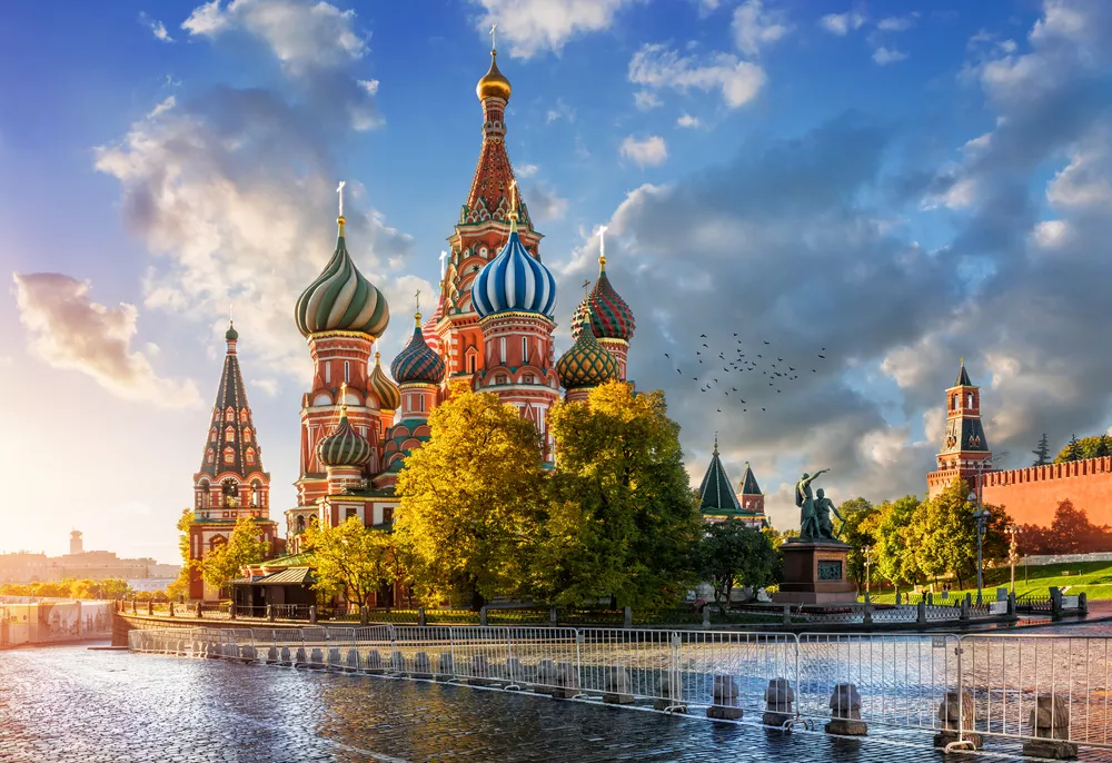 Москва наблюдает позитивную динамику в диалоге между Ереваном и Баку