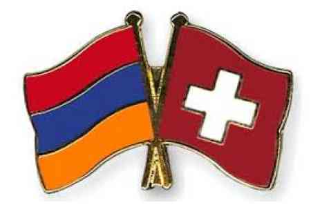 Swiss Ambassador, Armenian Labor Minister discuss socio-economic  support for Artsakh refugees