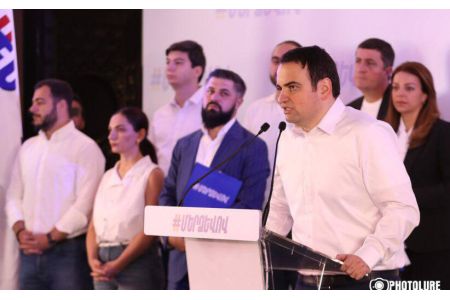 Партия "Сильная Армения" представила первых 36 кандидатов предвыборного списка блока