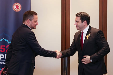 Спикер парламента Армении обратил внимание вице-председателя Европарламента на проблему армянских военнопленных, удерживаемых в Баку
