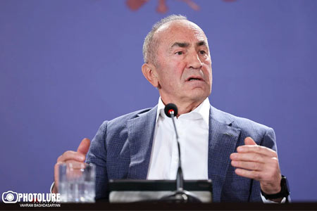We must choose a leader, a political force capable of ensuring  security - Robert Kocharyan