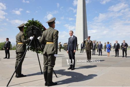President of Latvia pays tribute to memory of Armenian Genocide  victims  