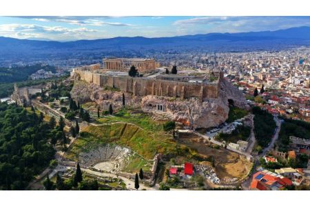 Art event dedicated to 111th anniversary of the Armenian Genocide  held at Athens Municipality