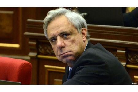 Осканян: Лишь лишив Пашиняна власти в Армении можно остановить ползучий процесс потери армянских территорий