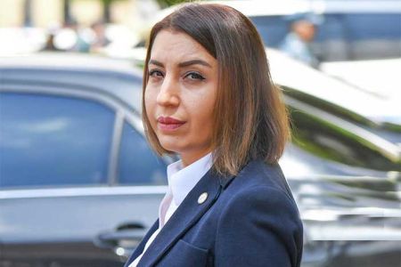 Глава СВР Армении отправилась на Бакинский форум по безопасности